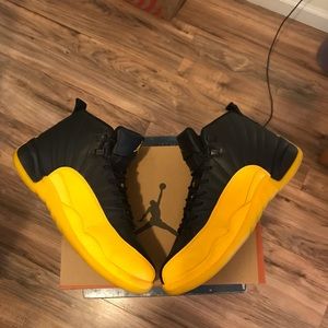 Jordan 12 Black/Yellow